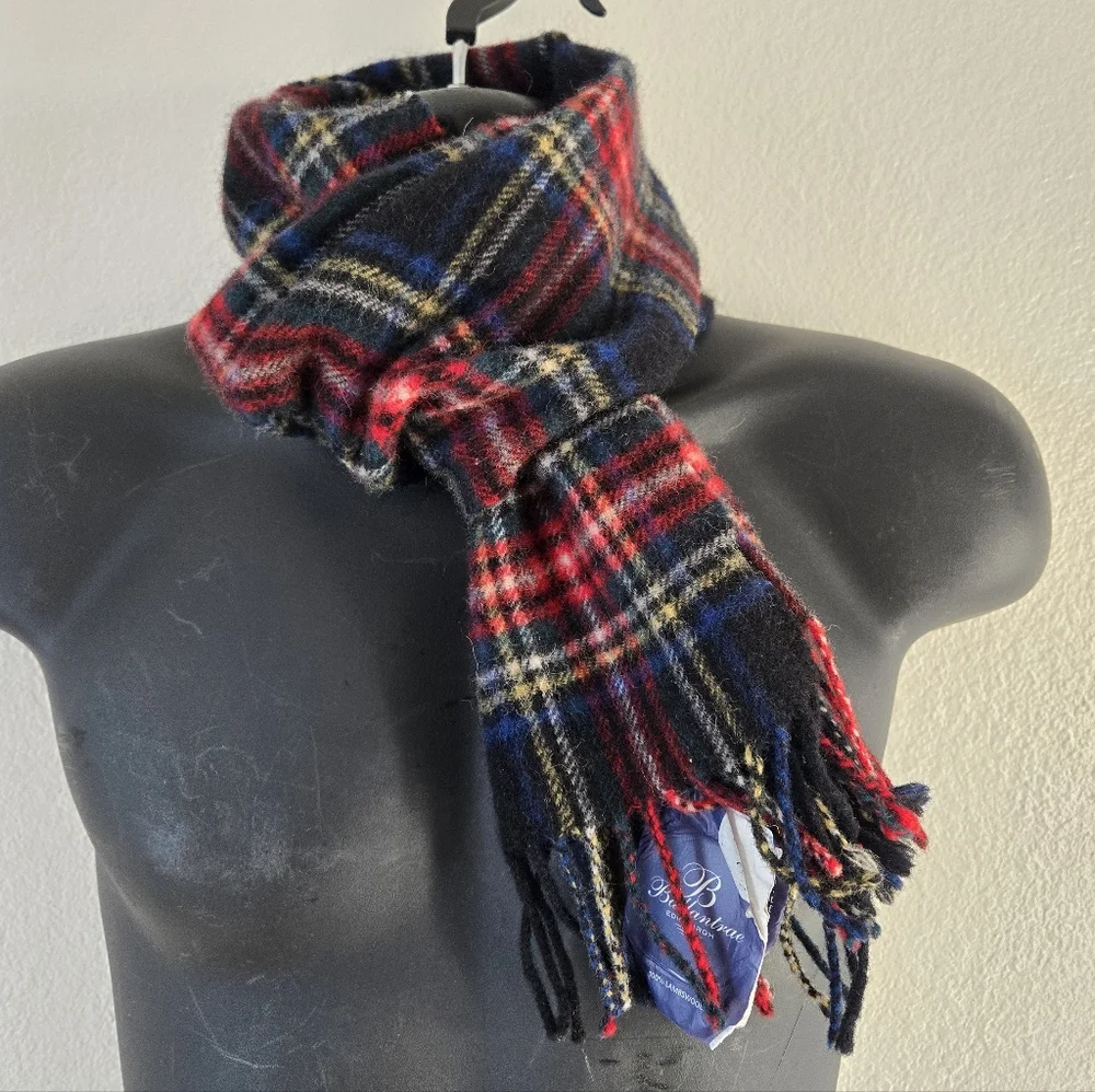 NWT Ballantrae Edinburgh 100% Lambswool Plaid Scarf 58